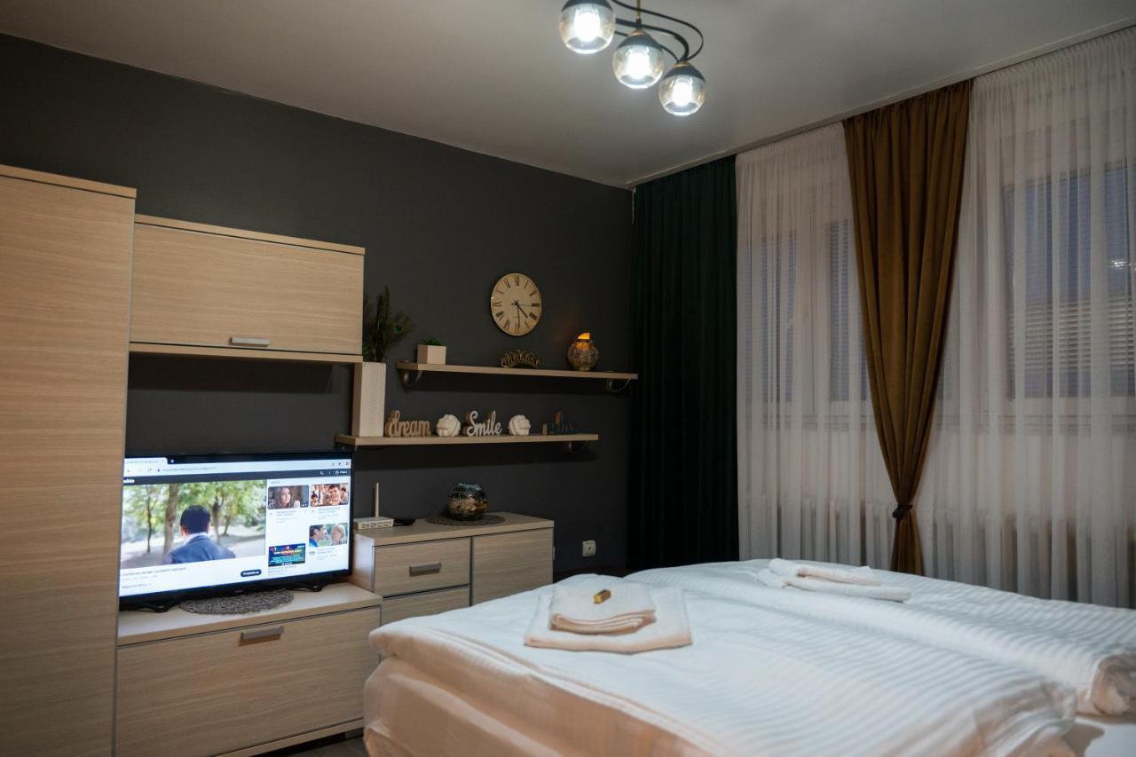 Apartman Pozoriste Penthaus Μπάνια Λούκα Εξωτερικό φωτογραφία